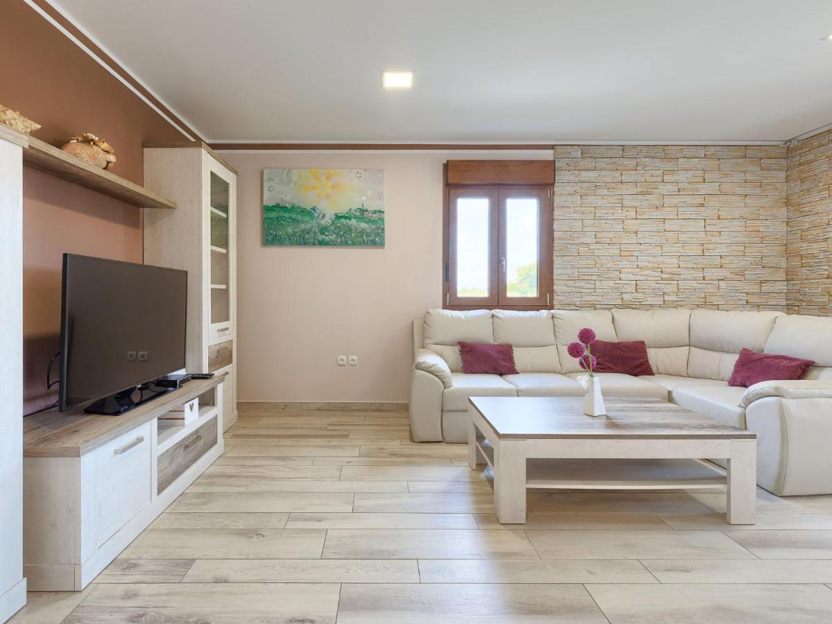 Holiday Home Villa Aniva By Interhome Zminj Экстерьер фото